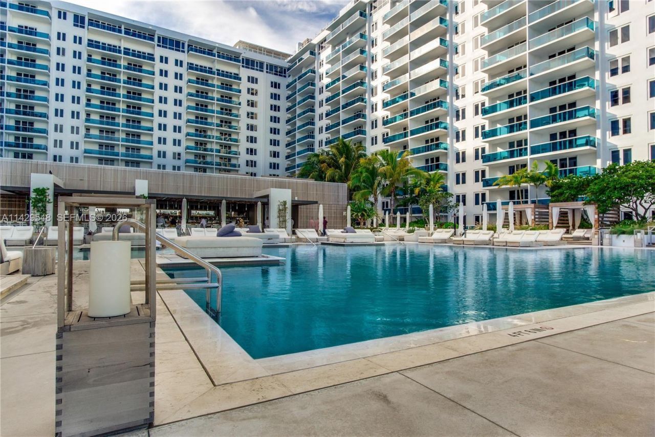 102 24th St, Unit 1006, Miami Beach, FL 33139 Photo
