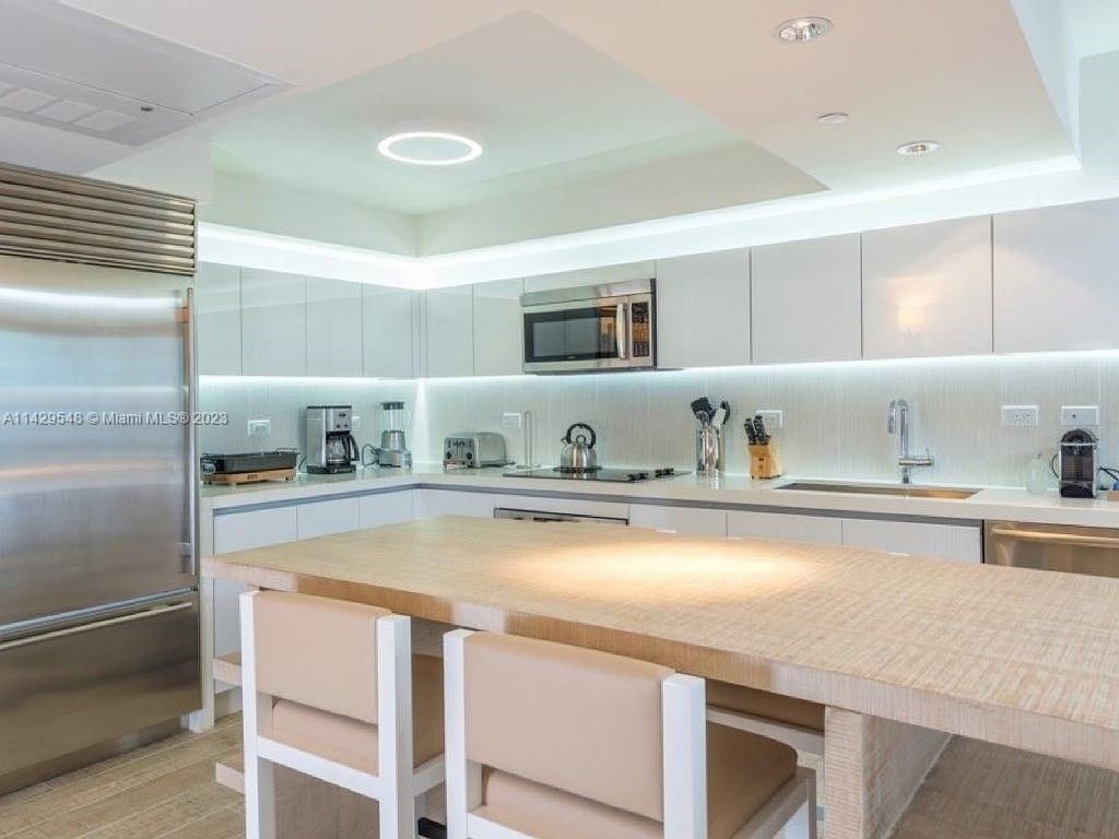 102 24th St, Unit 1006, Miami Beach, FL 33139 Photo