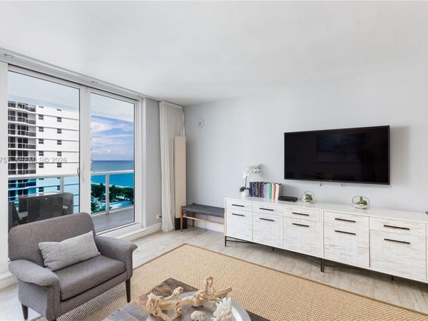 102 24th St, Unit 1013, Miami Beach, FL 33139