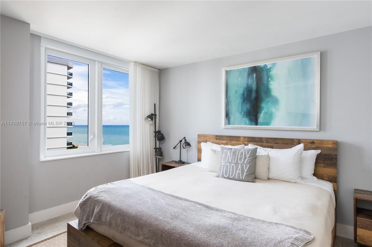 102 24th St, Unit 1013, Miami Beach, FL 33139 Photo