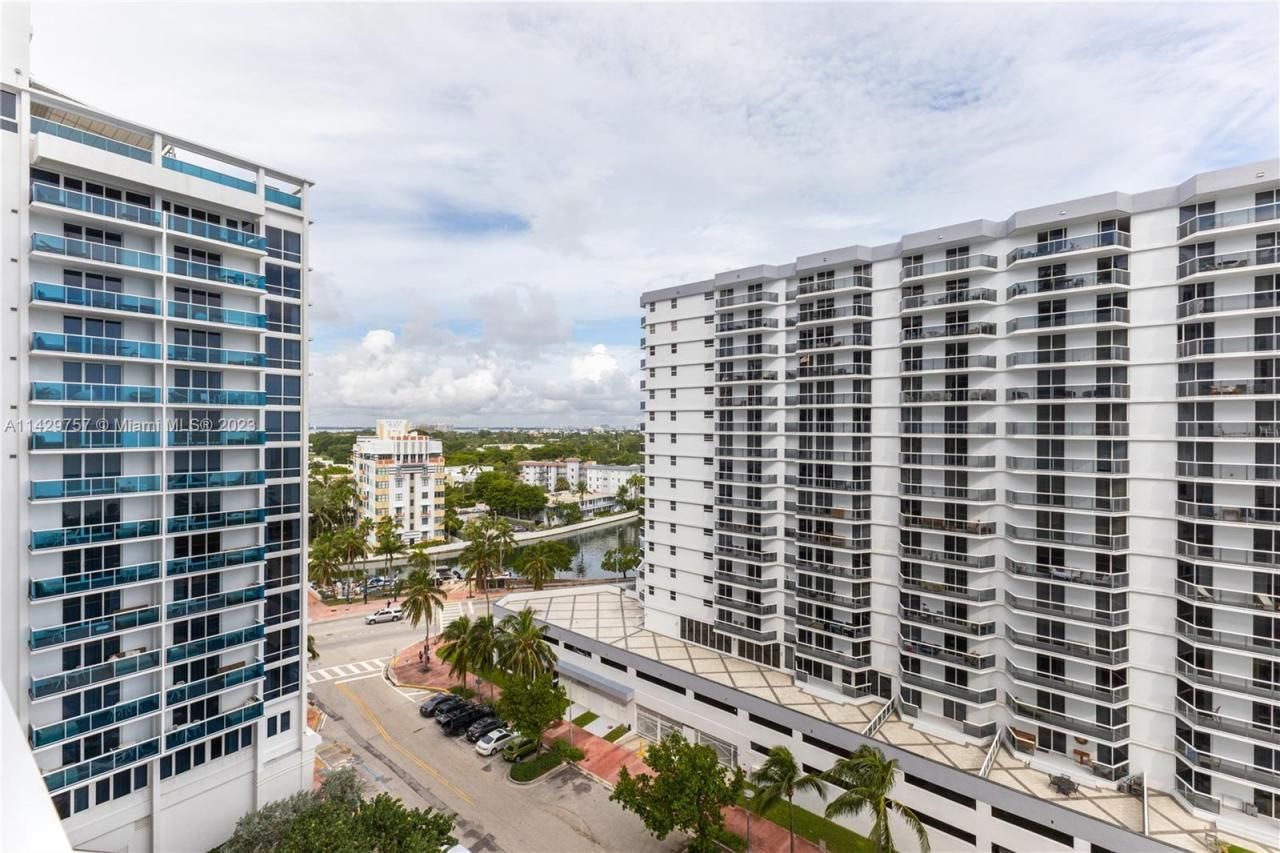 102 24th St, Unit 1013, Miami Beach, FL 33139 Photo