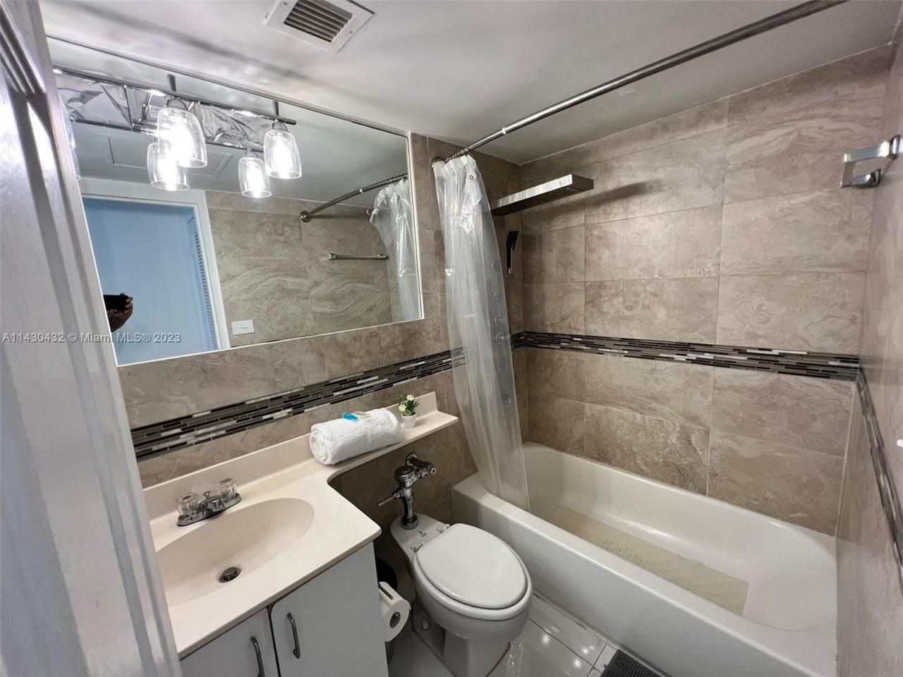 1500 Bay Rd, Unit 1164S, Miami Beach, FL 33139 Photo