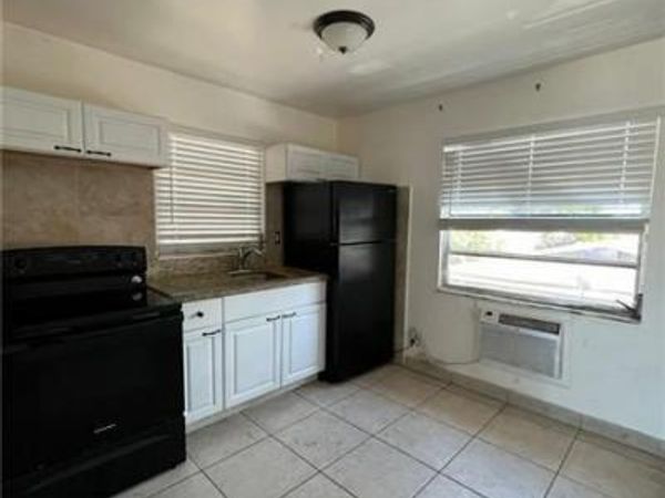 2417 N 19th Avenue, Unit 6, Hollywood, FL 33020