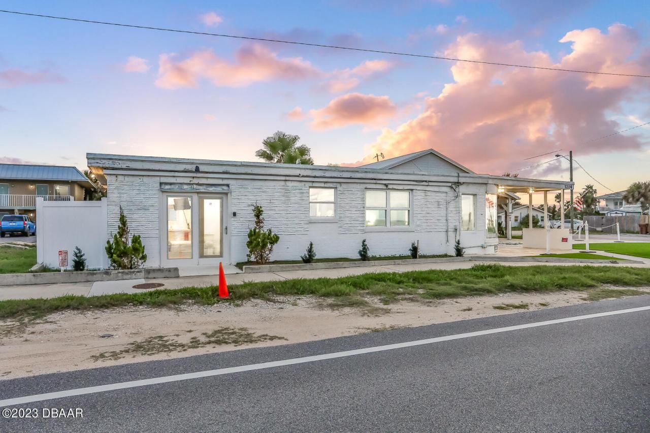1204 S Ocean Shore Boulevard, Flagler Beach, FL 32136 Photo
