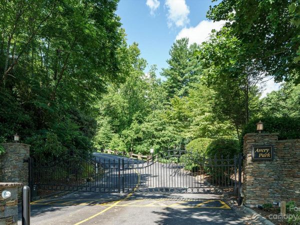 317 Boundary Tree Pass, Arden, NC 28704