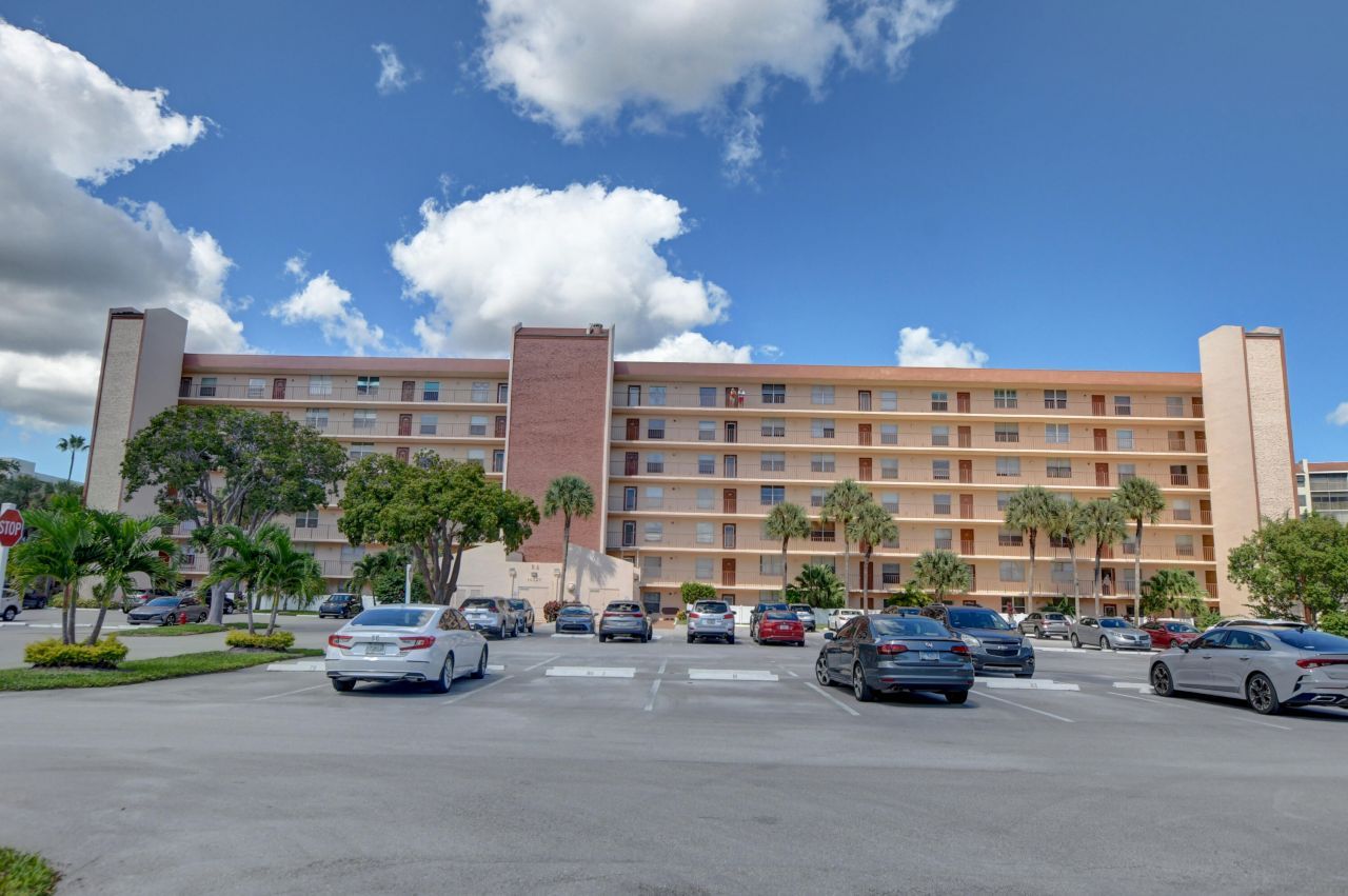 14527 Bonaire Boulevard, Unit 309, Delray Beach, FL 33446 Photo