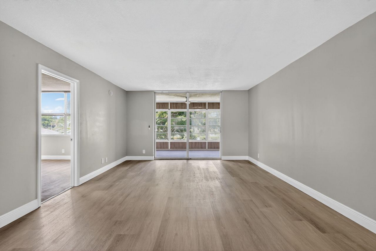 14527 Bonaire Boulevard, Unit 309, Delray Beach, FL 33446 Photo