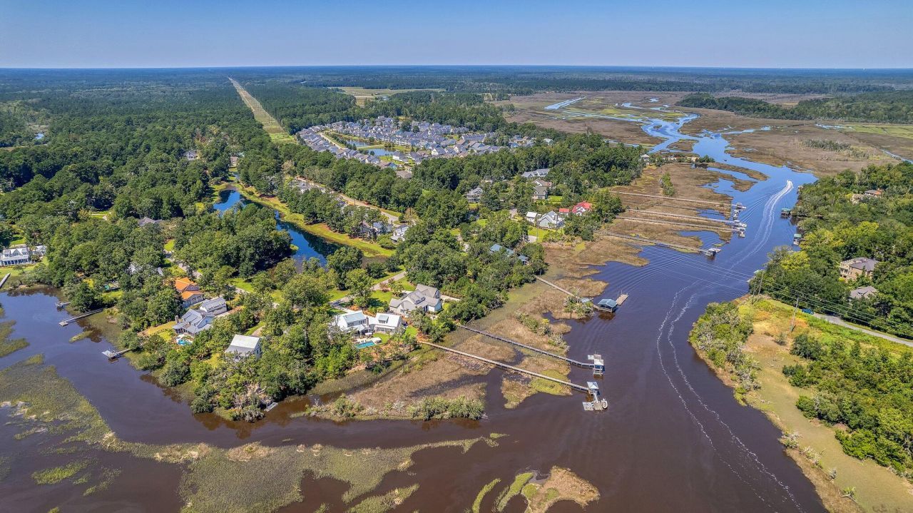 4227 Ten Shillings Way Photo 4