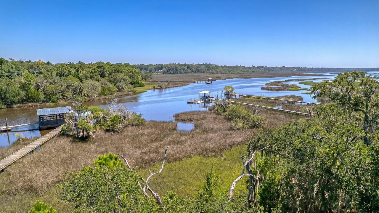 4227 Ten Shillings Way Photo 7