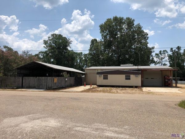 1077 Hwy 61, Jackson, LA 70748