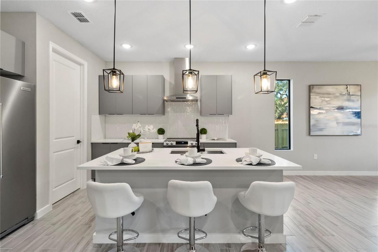 2719 Keystone Drive, Orlando, FL 32806 Photo