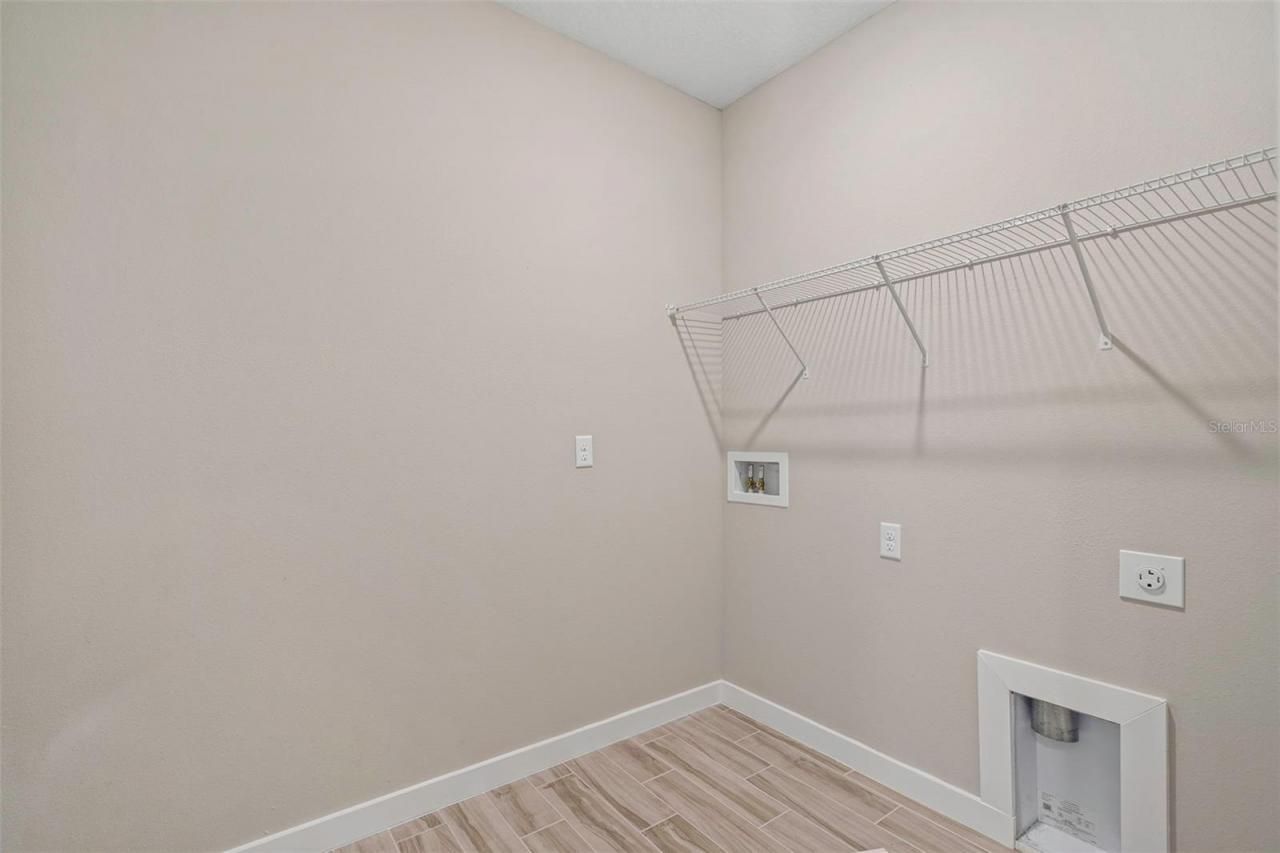 2719 Keystone Drive, Orlando, FL 32806 Photo