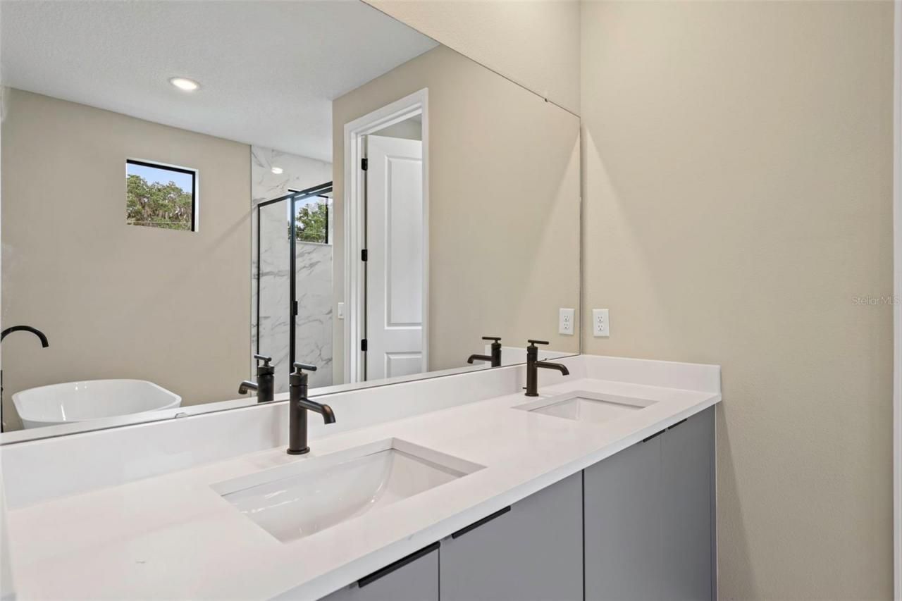 2719 Keystone Drive, Orlando, FL 32806 Photo