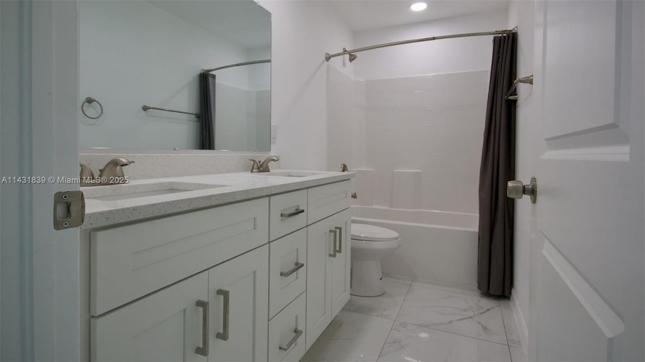 3428 N Jeffcott St, Fort Myers, FL 33916 Photo