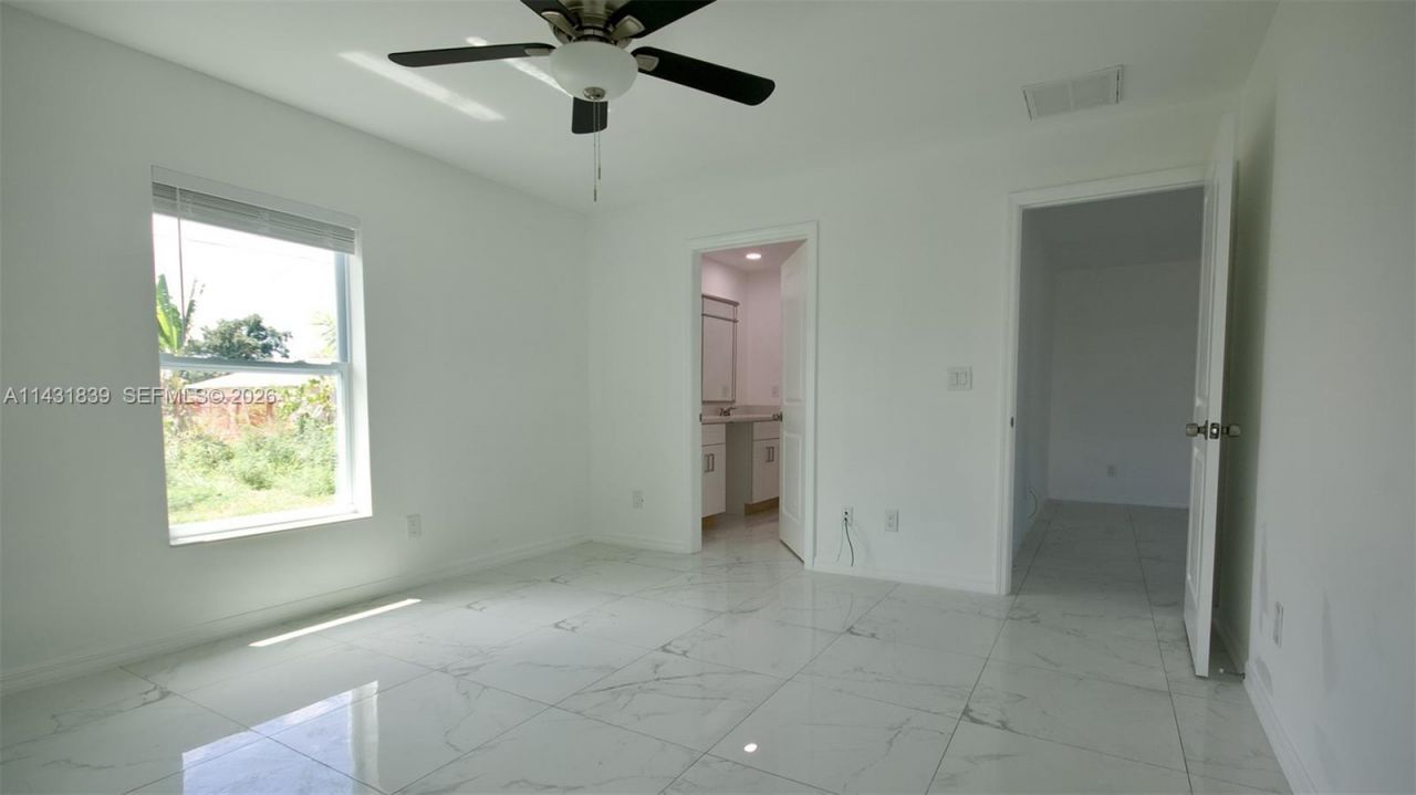 3428 N Jeffcott St, Fort Myers, FL 33916 Photo