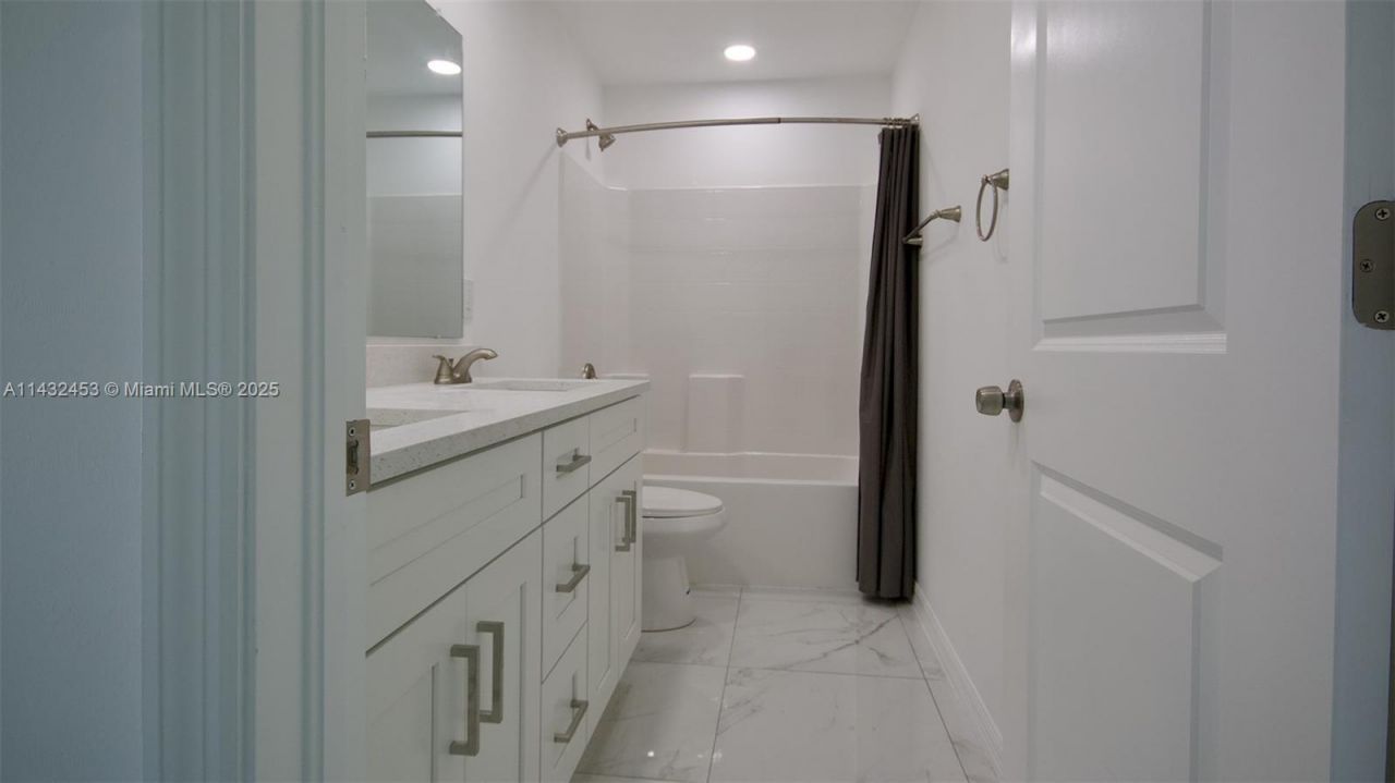 3433 Jeffcott St., Fort Myers, FL 33916 Photo