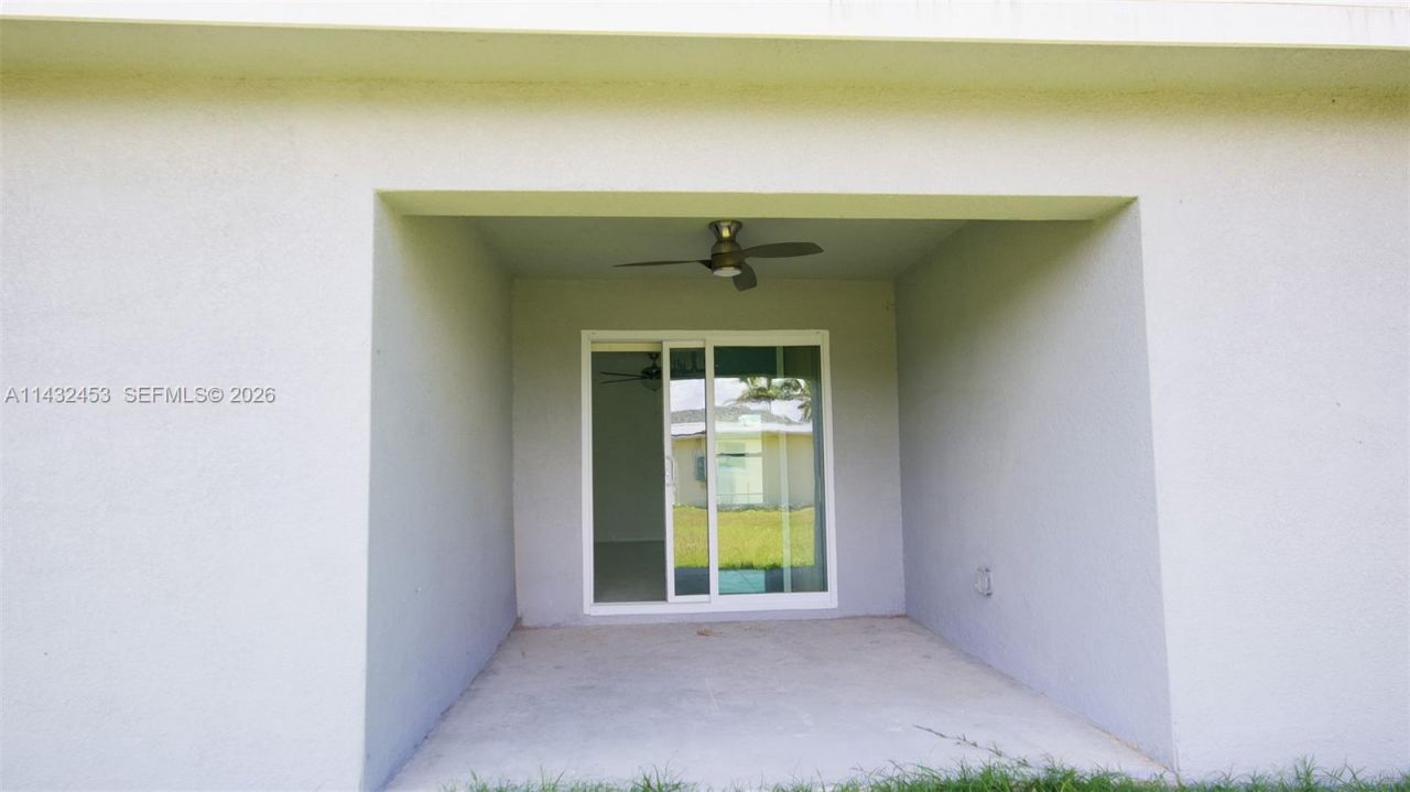 3433 Jeffcott St., Fort Myers, FL 33916 Photo