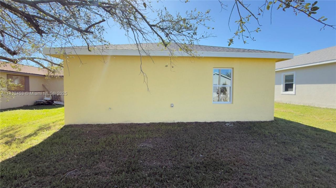 3433 Jeffcott St., Fort Myers, FL 33916 Photo