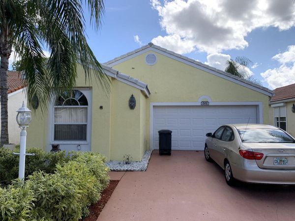 202 Wedgewood Circle Circle, Greenacres, FL 33463