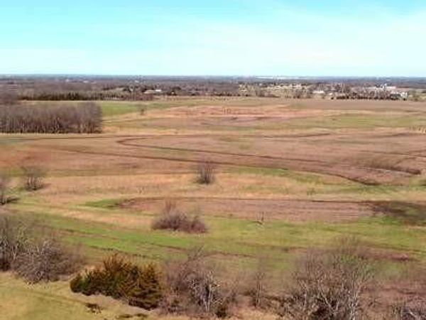 15490 Waverly Road, Gardner, KS 66030