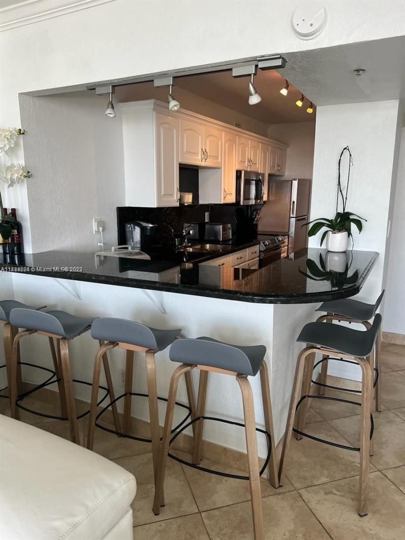 100 Lincoln Rd, Unit 1612, Miami Beach, FL 33139 Photo