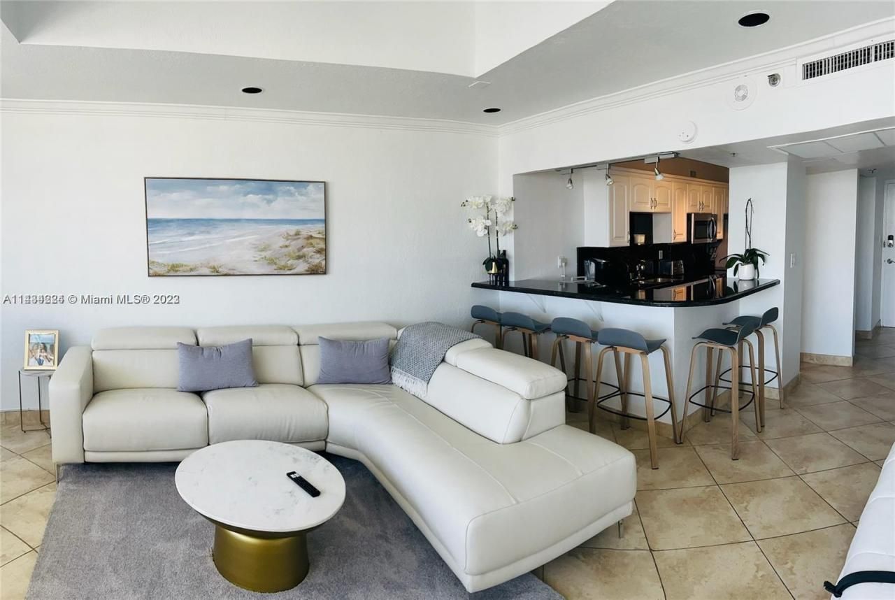 100 Lincoln Rd, Unit 1612, Miami Beach, FL 33139 Photo