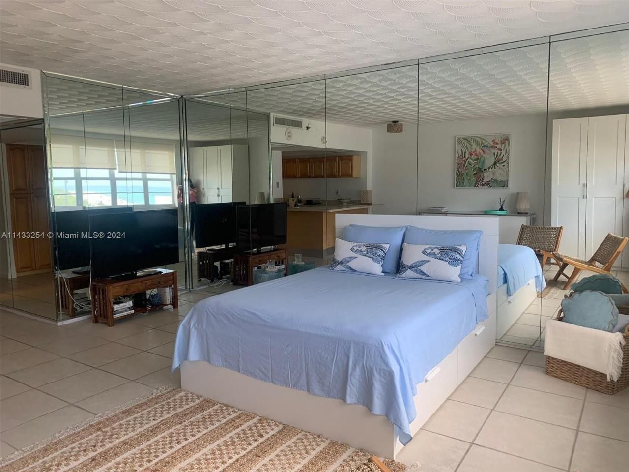 100 Lincoln Rd, Unit 1039, Miami Beach, FL 33139 Photo