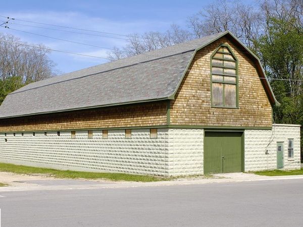 11712 Lake Street S, Empire, MI 49630