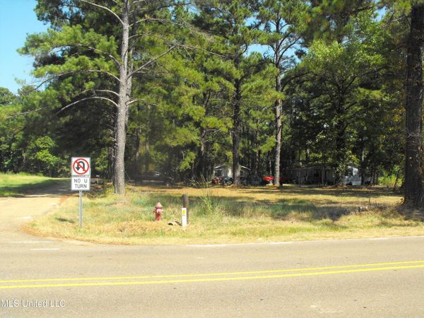 555 Kersh Circle, Flowood, MS 39232