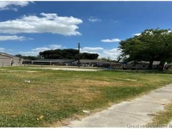 1820 Eleanor Street, Lake Charles, LA 70601