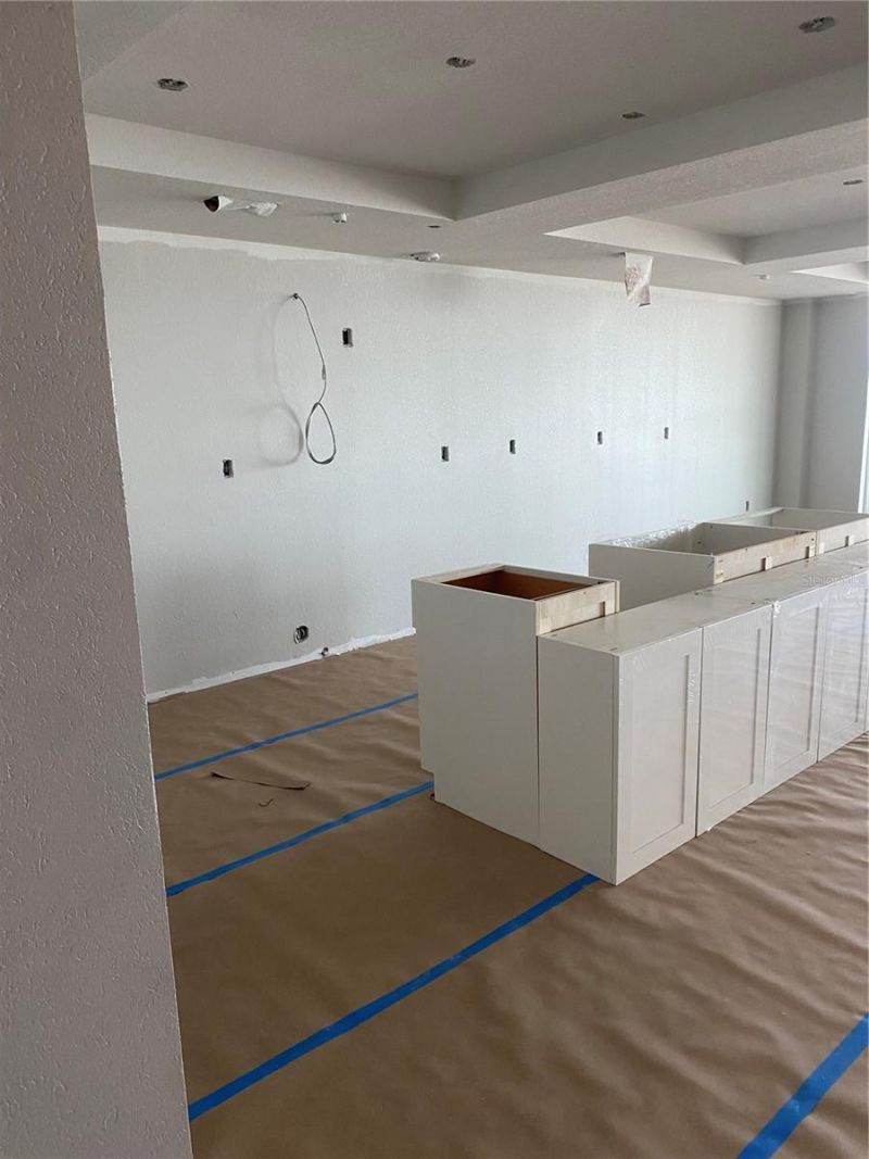 14048 Gulf Boulevard, Unit 402, Madeira Beach, FL 33708 Photo