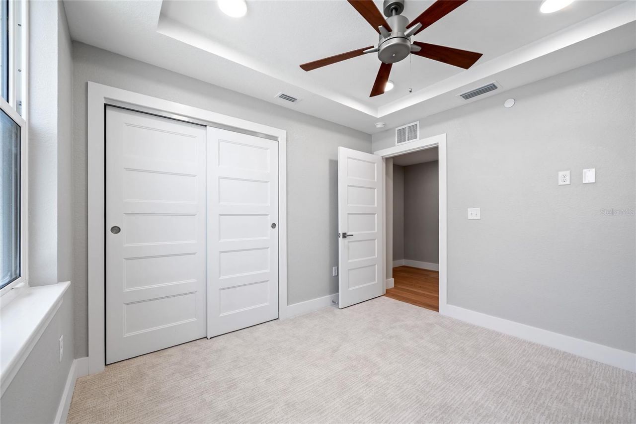 14048 Gulf Boulevard, Unit 402, Madeira Beach, FL 33708 Photo