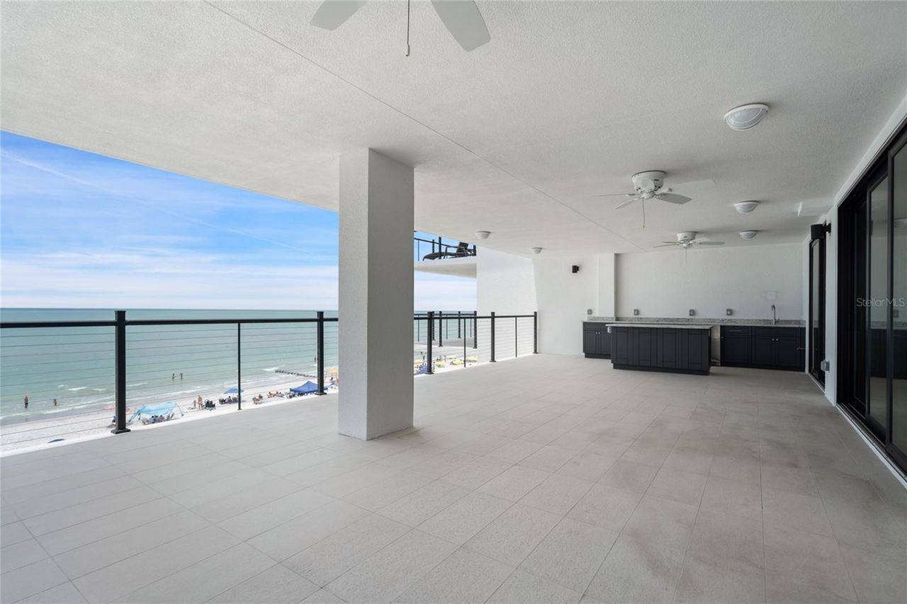 14048 Gulf Boulevard, Unit 402, Madeira Beach, FL 33708 Photo