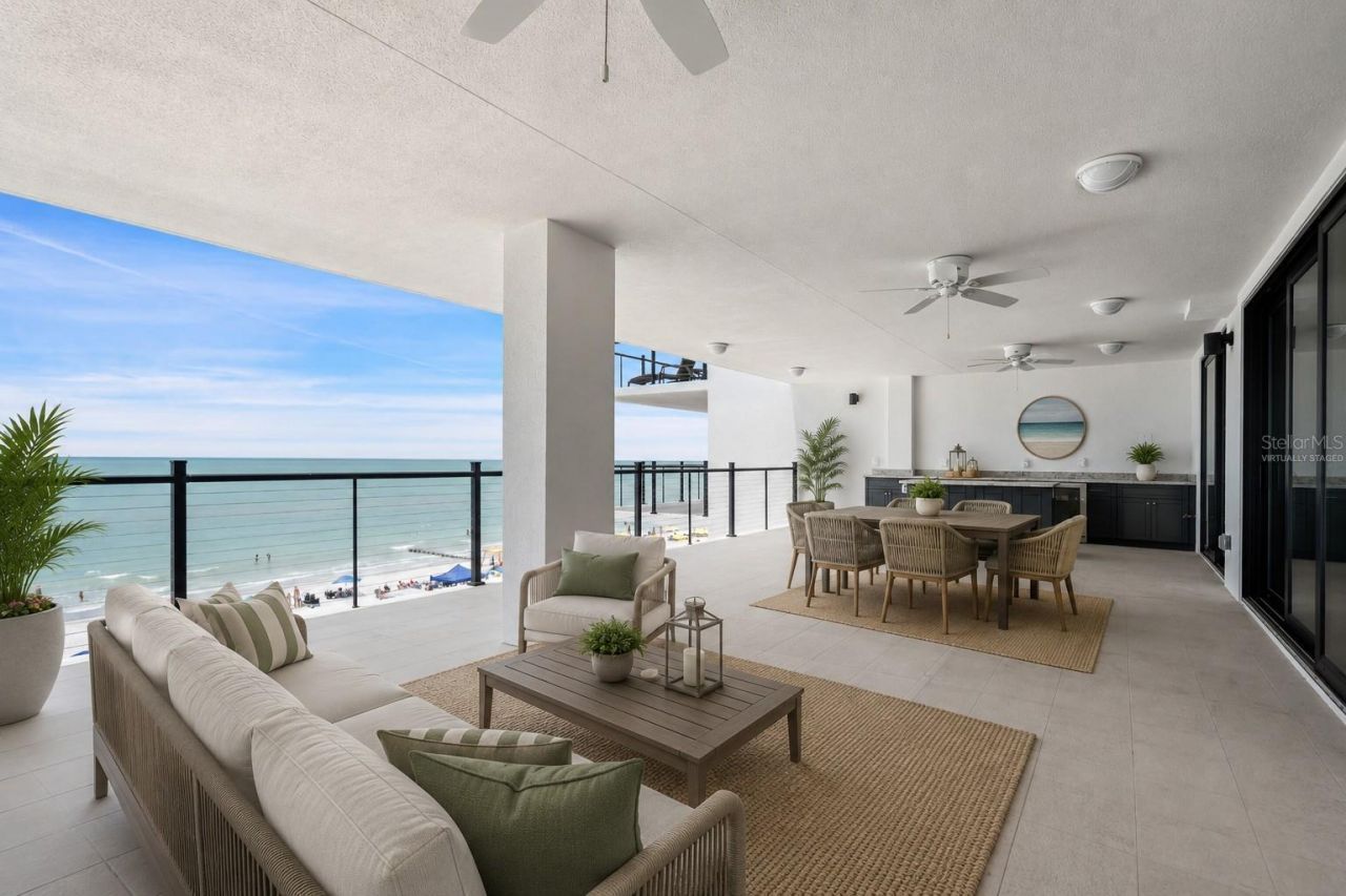 14048 Gulf Boulevard, Unit 402, Madeira Beach, FL 33708 Photo