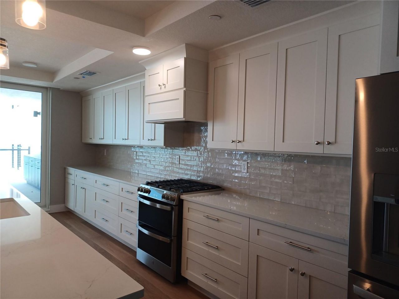 14048 Gulf Boulevard, Unit 402, Madeira Beach, FL 33708 Photo