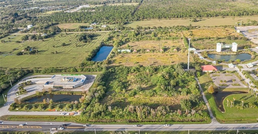 9555 Mesa Park Boulevard, Fellsmere, FL 32948 Photo