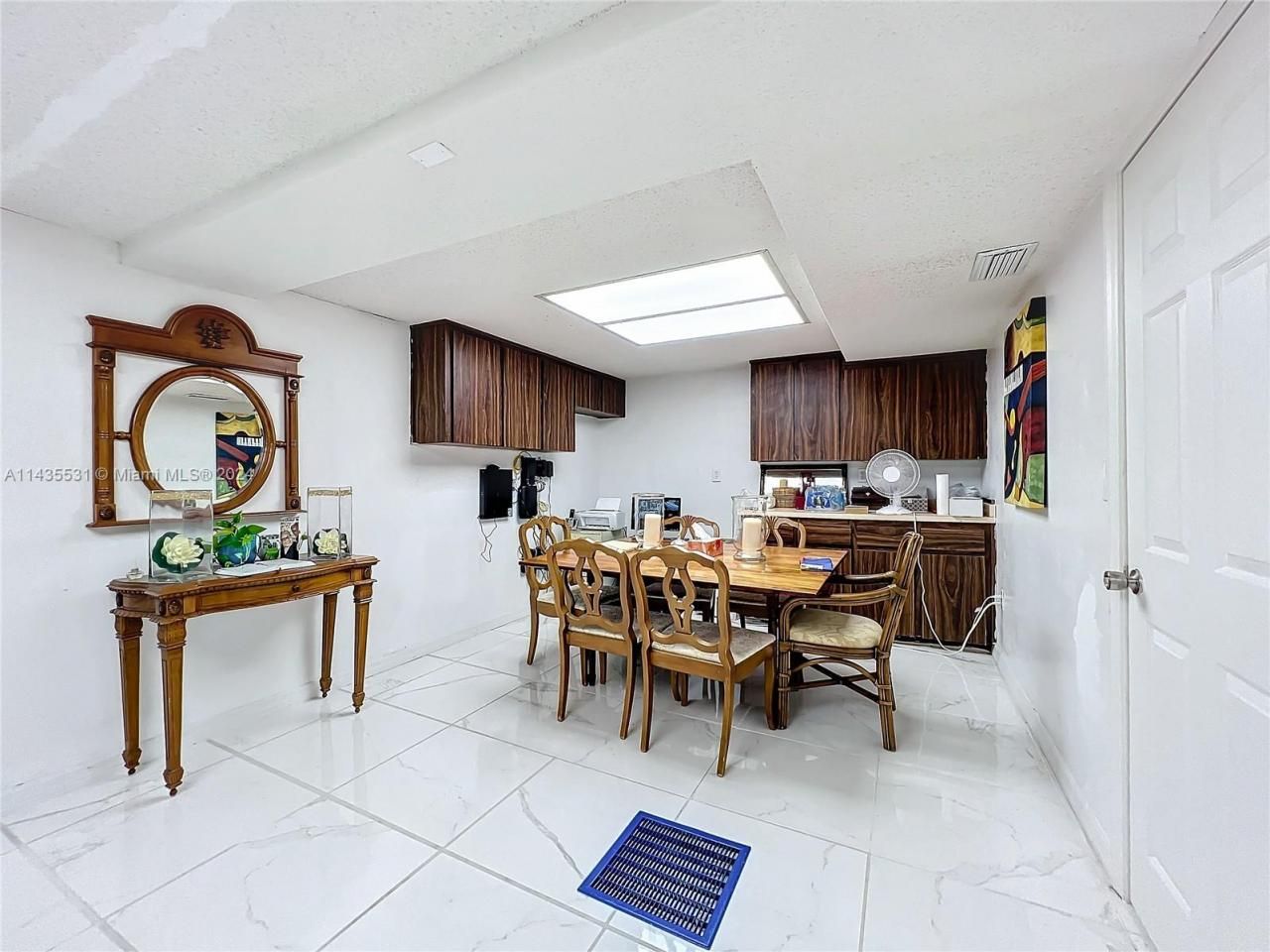 5404 Silver Star Rd., Orlando, FL 32808 Photo