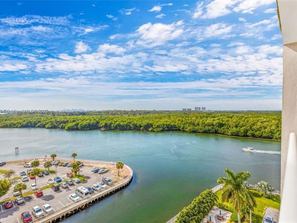 400 Kings Point Dr, Unit 1406, Sunny Isles Beach, FL 33160