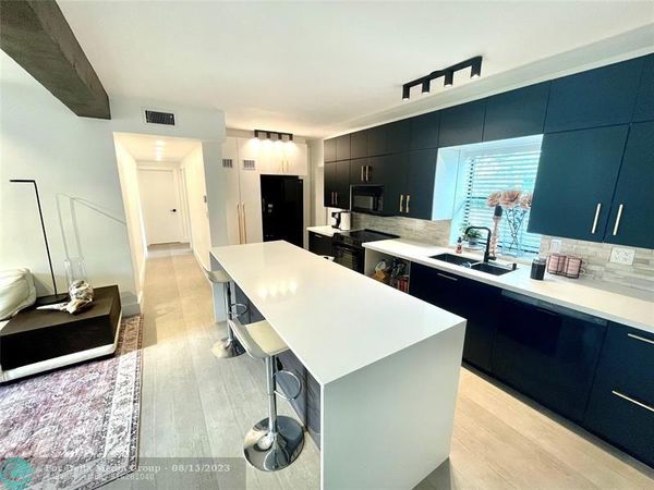 1215 E Broward Boulevard, Fort Lauderdale, FL 33301