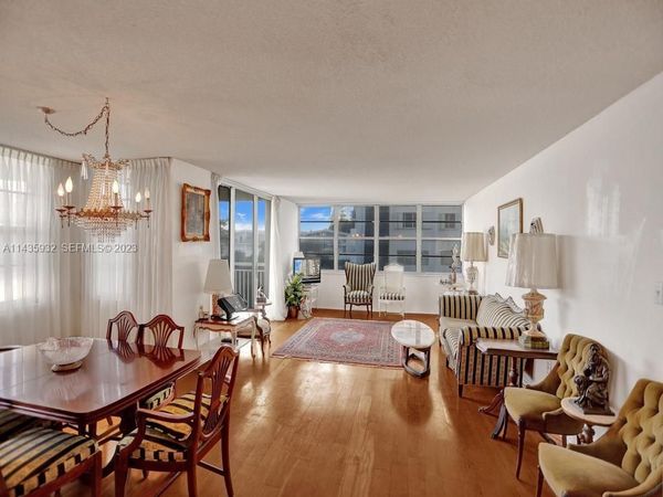 18051 Biscayne Blvd, Unit 304, Aventura, FL 33160