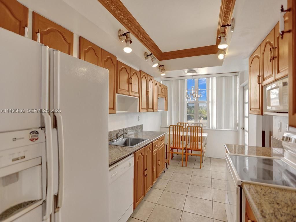 18051 Biscayne Blvd, Unit 304, Aventura, FL 33160 Photo