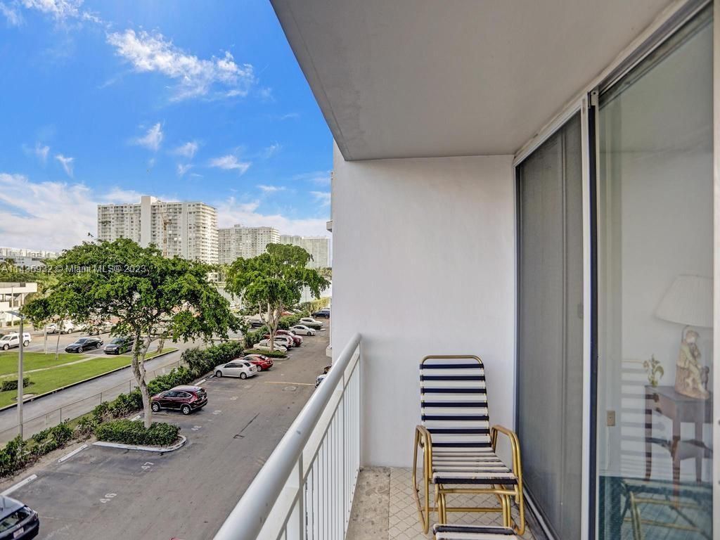18051 Biscayne Blvd, Unit 304, Aventura, FL 33160 Photo