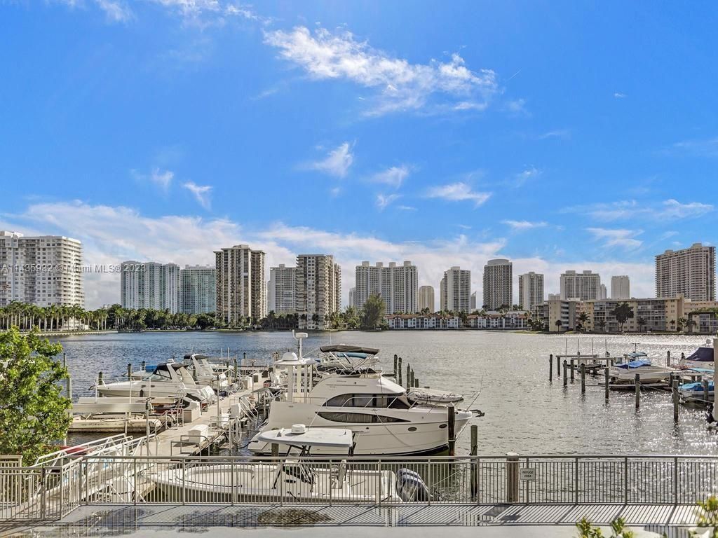 18051 Biscayne Blvd, Unit 304, Aventura, FL 33160 Photo