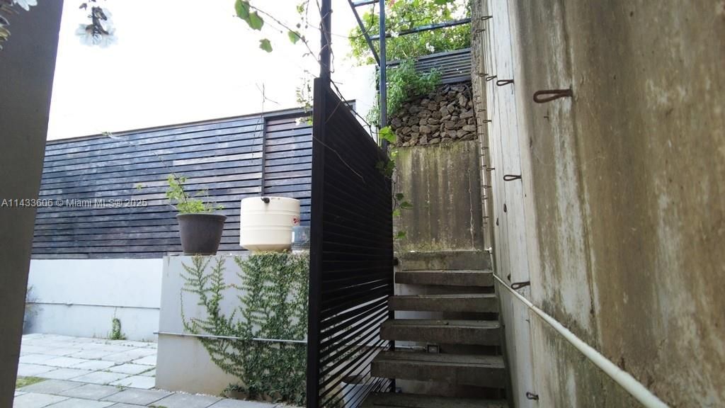 46 Cerro Real Alto Las Palomas, , CR 00000 Photo