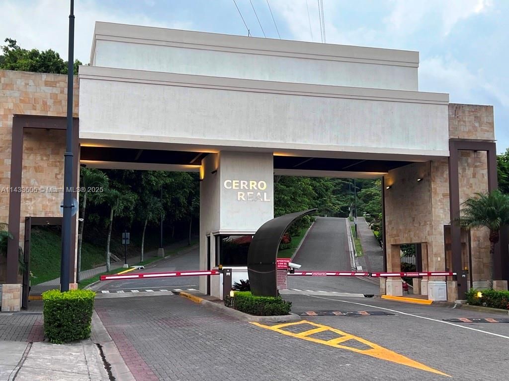 46 Cerro Real Alto Las Palomas, , CR 00000 Photo