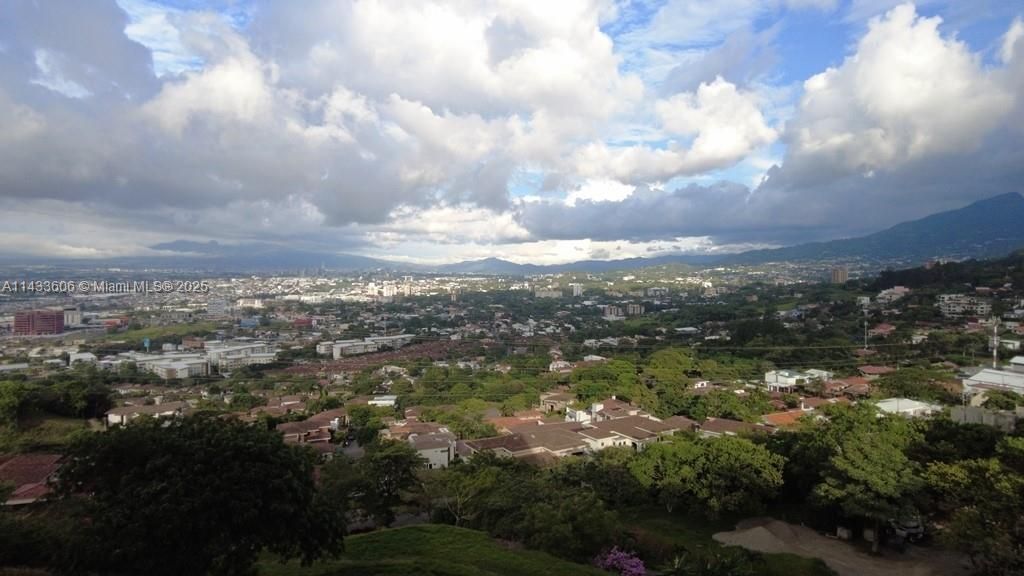 46 Cerro Real Alto Las Palomas, , CR 00000 Photo