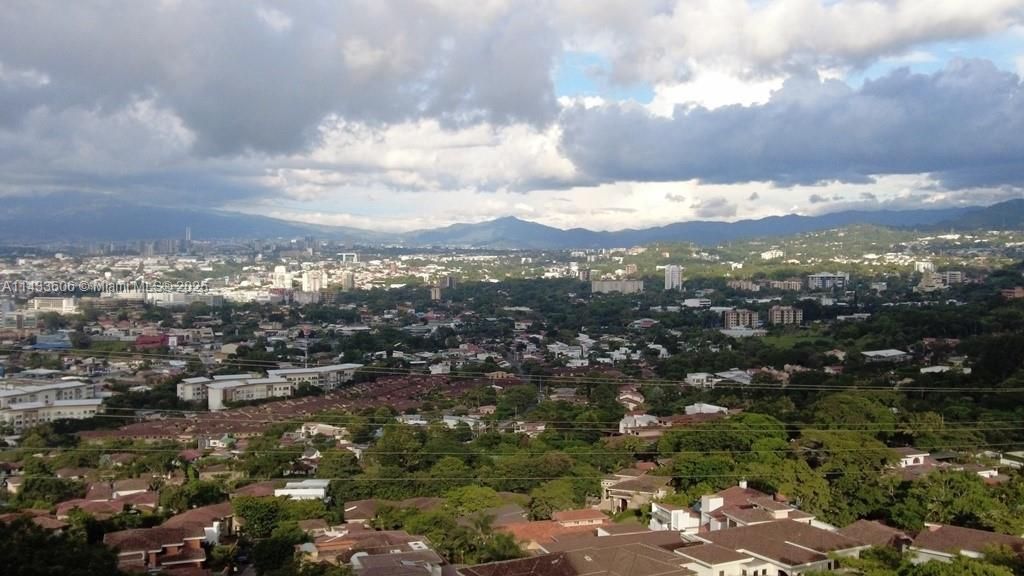 46 Cerro Real Alto Las Palomas, , CR 00000 Photo