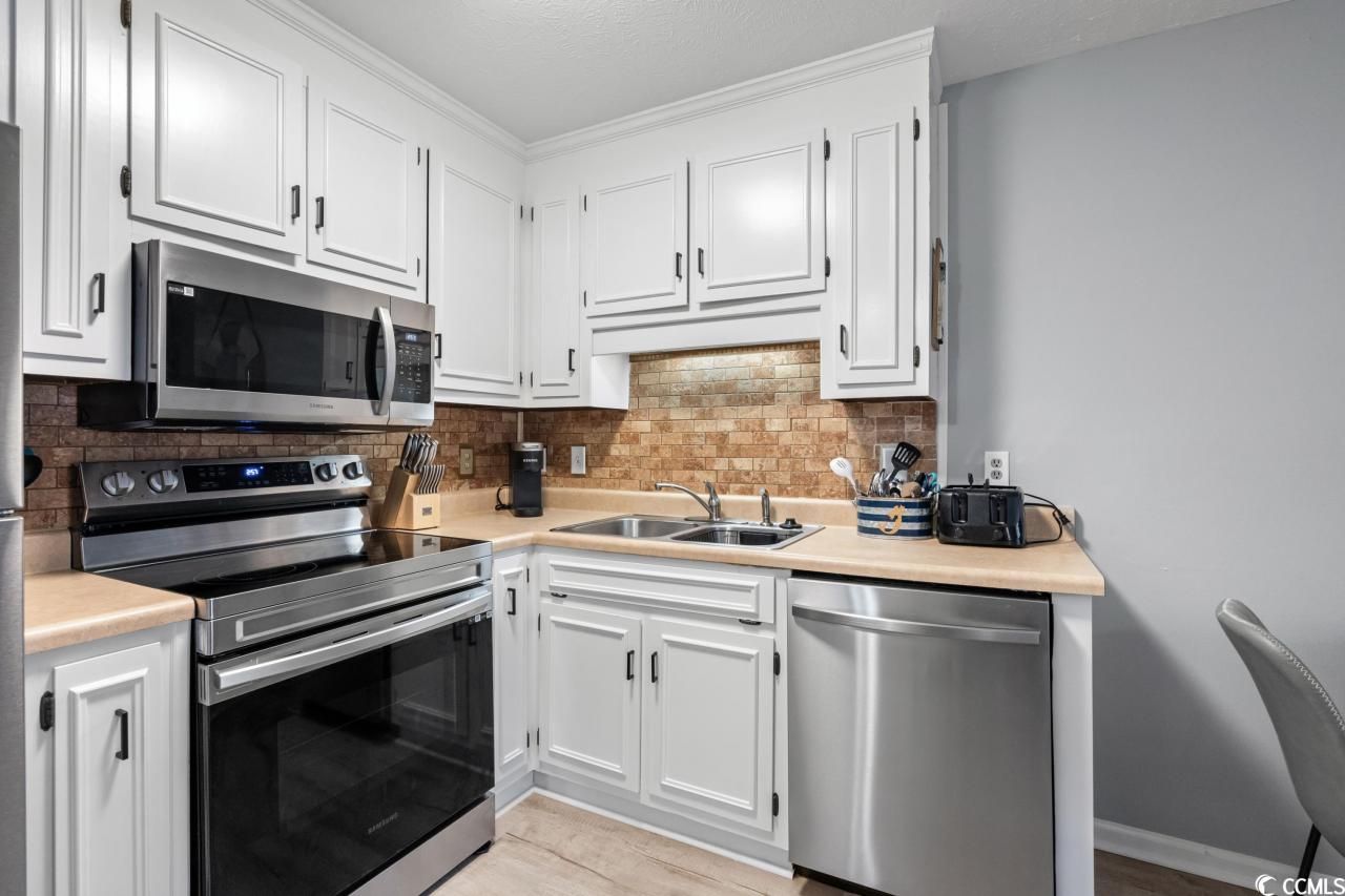 200 Maison Dr. Photo 10