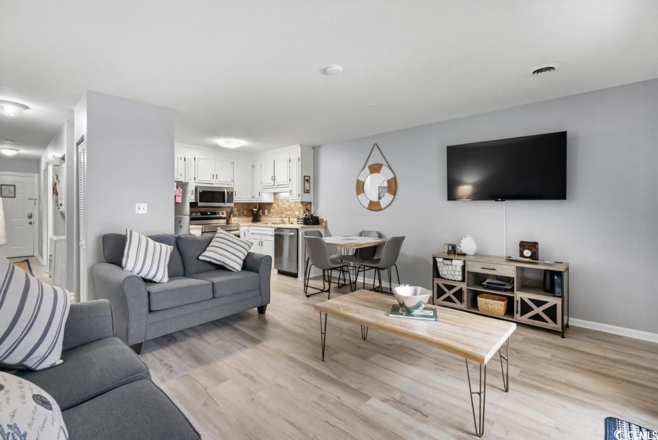 200 Maison Dr. Photo 4