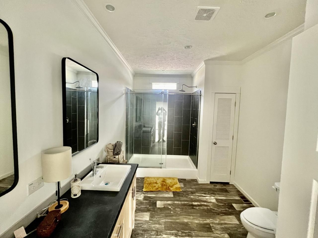 2 Evangelist Photo 6